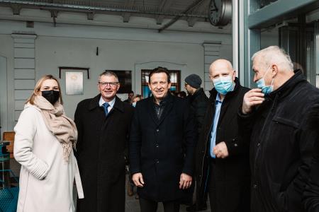 Dogodek - 130 Let -20